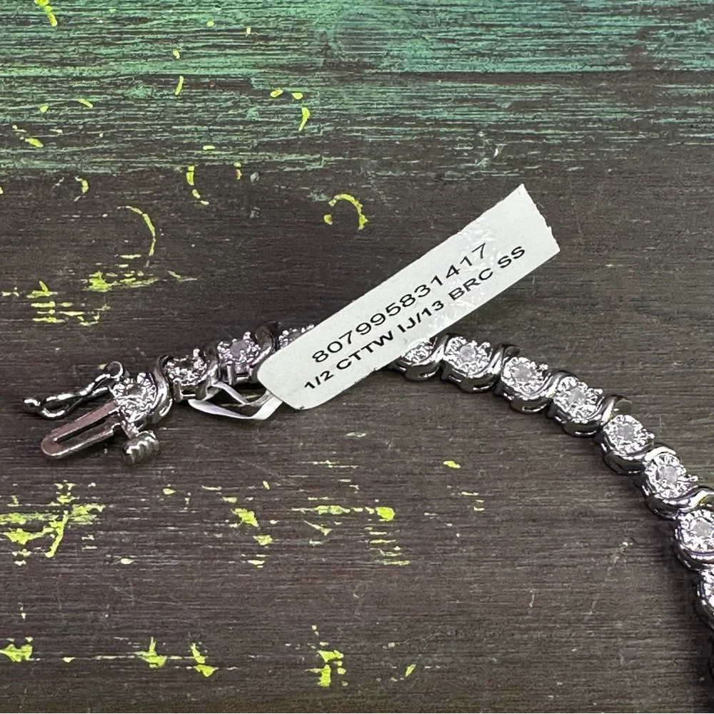 ‎ Diamond Tennis Bracelet 1/2 carat - Picture 8 of 9